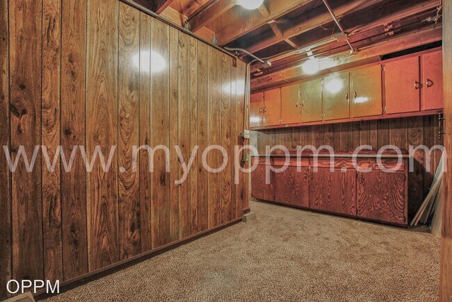 Building Photo - 2 br, 2 bath House - 4713 S. 53rd St