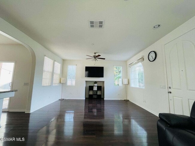Building Photo - 708 Owens River Dr