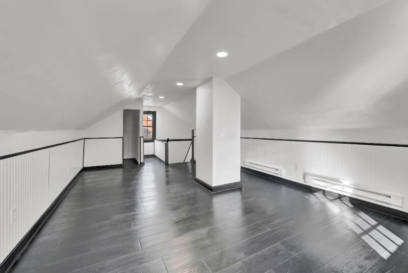 Building Photo - 3961 Lansdale Rd