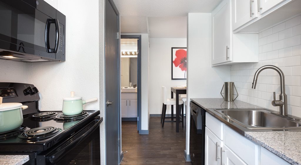 Building Photo - 8912 N Lamar Blvd