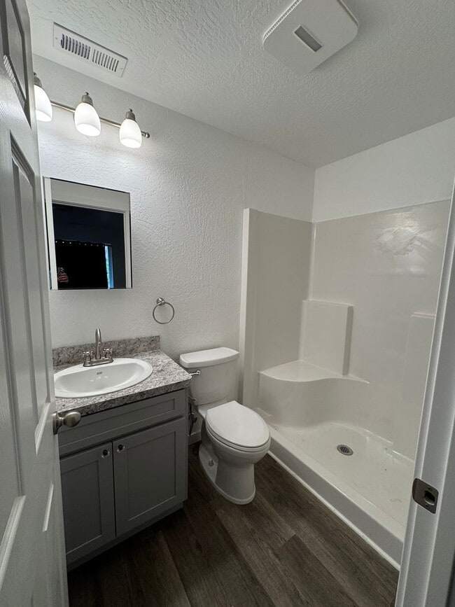 Building Photo - GEAW5