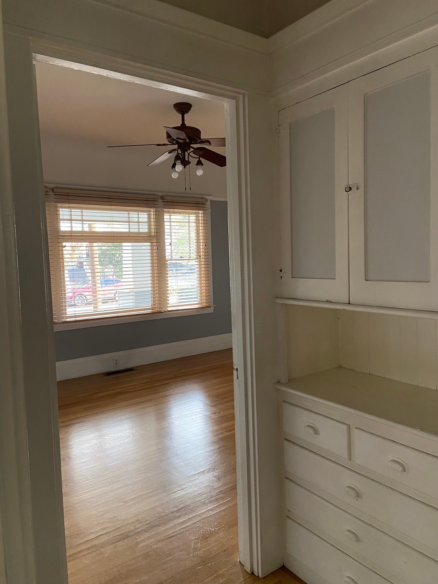 Hallway with view into 1st bedroom or office - 1608 22nd St