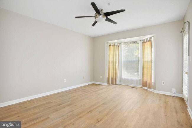 Building Photo - 1581 Leeds Castle Dr