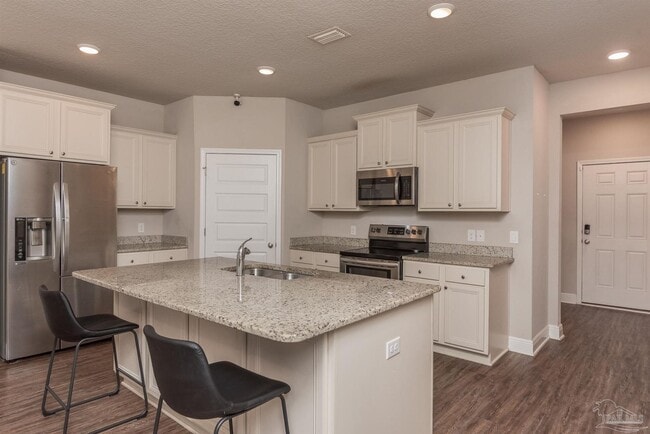 Building Photo - 7584 Burnside Lp