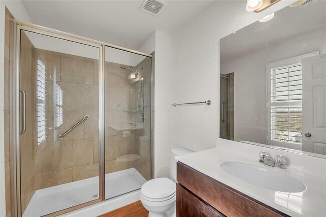 Building Photo - 1701 S Bell Blvd