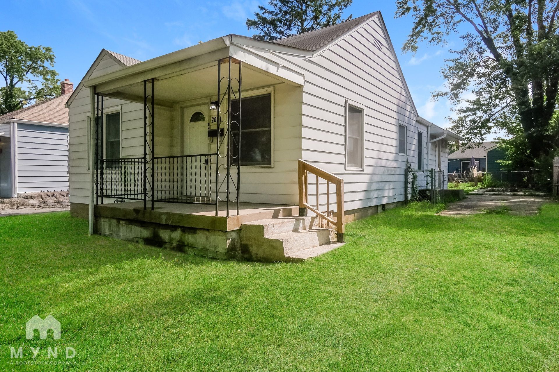 Building Photo - 2021 N Drexel Ave