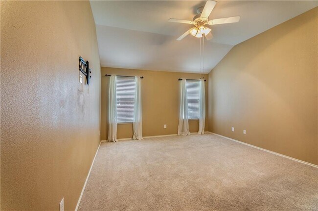 Building Photo - 114 Inman Dr