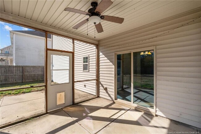 Building Photo - 154 Blue Bay Ln