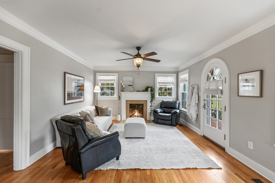 Building Photo - 507 Georgetown Rd NW