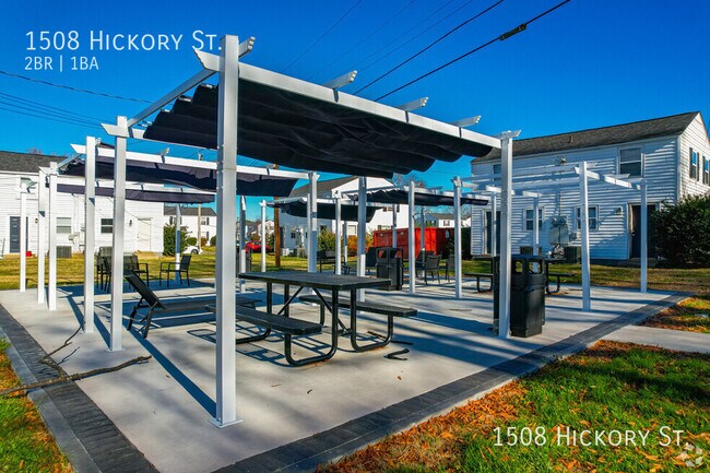 Building Photo - 1508 Hickory St