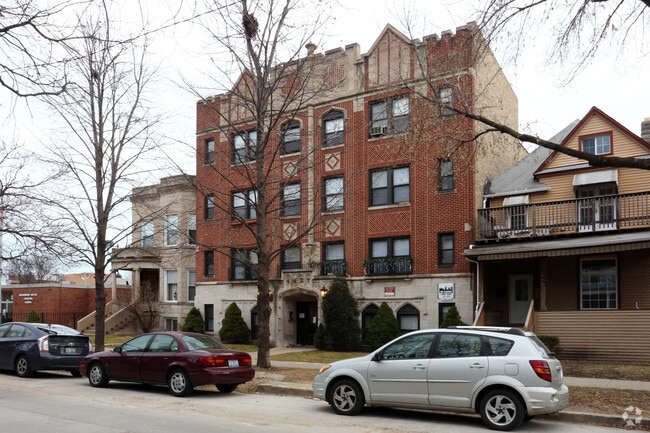 Primary Photo - 4427 N Seeley Ave