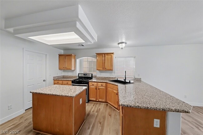 Building Photo - 7553 Treasure Chest St