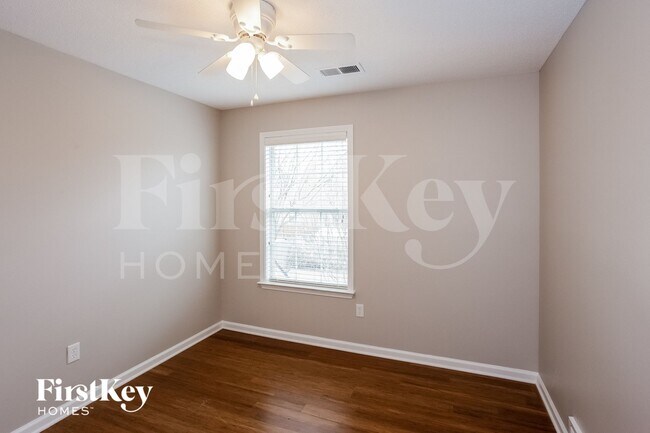 Building Photo - 10258 Spruce Grove Ln