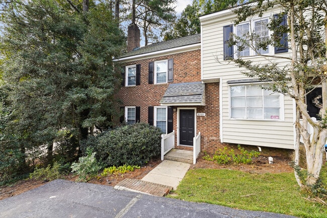 Building Photo - 6101 Highcastle Ct