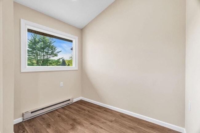 Building Photo - 15B Andover Ct