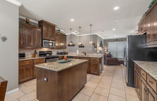 Building Photo - 131 Roucourt Loop