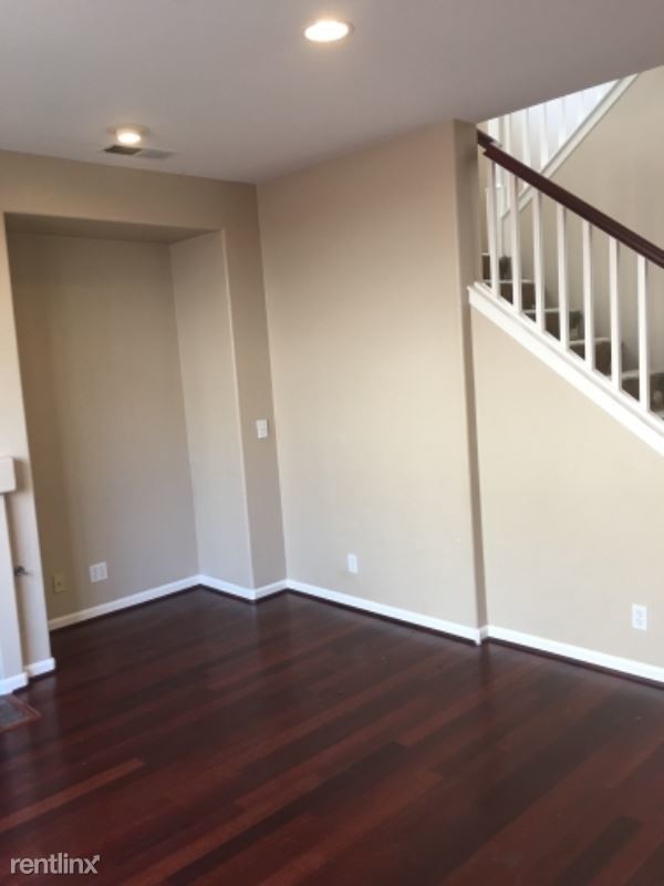 Building Photo - 4 br, 2.5 bath House - 51 Paseo Drive