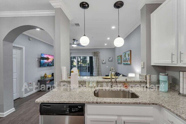 Building Photo - 14200 Avalon Rd