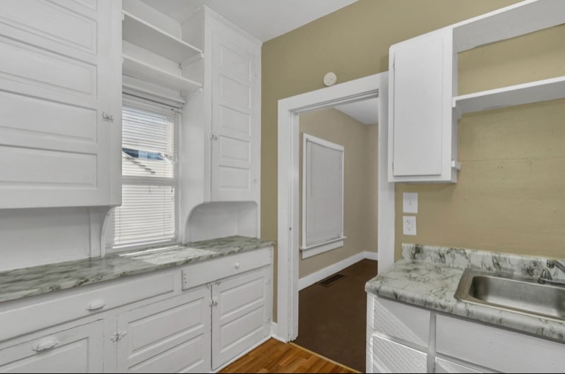 Building Photo - 170 Alton Ave