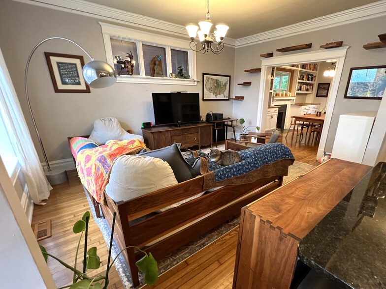 Living Room - 3817 Lafayette Ave
