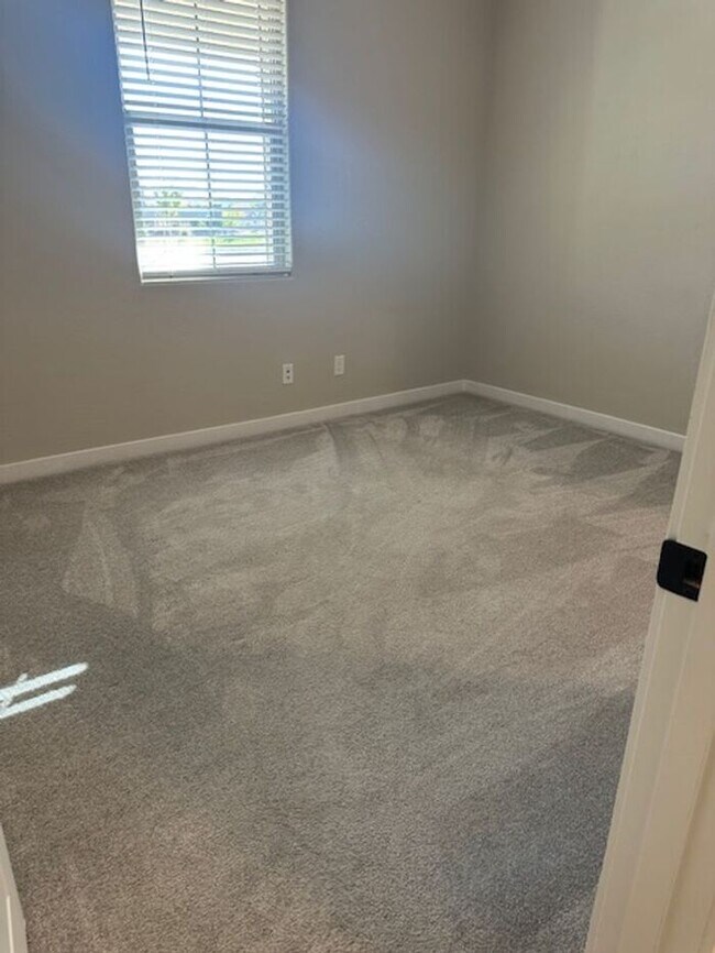 Building Photo - For Lease Now-$2,700 Built in 2023 beautif...