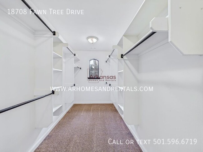 Building Photo - 18708 Fawn Tree Dr