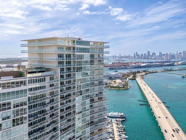 Building Photo - 450 Alton Rd