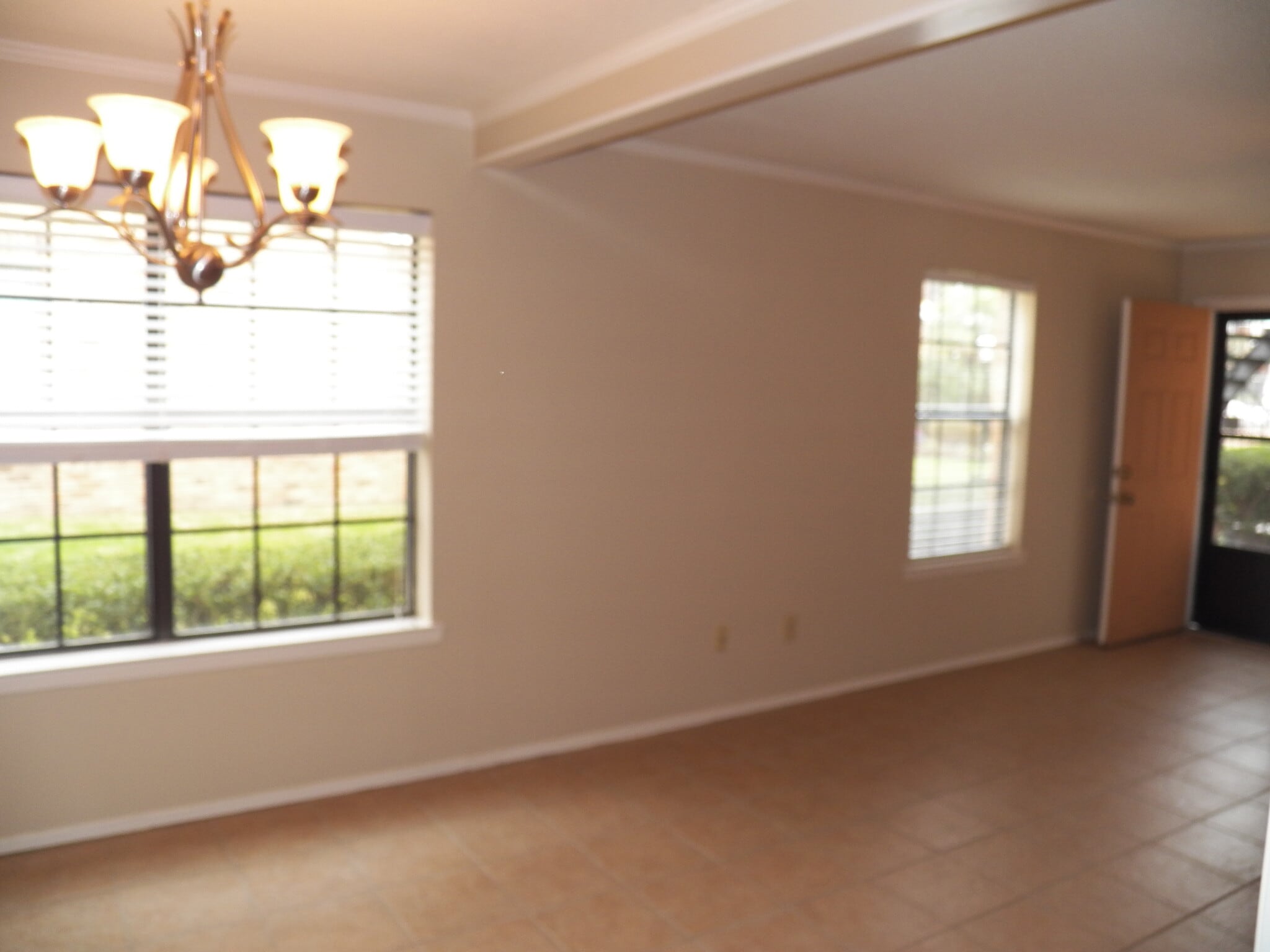 Building Photo - 400 W South Town Dr