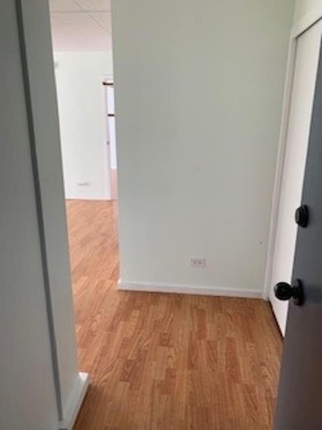 Building Photo - Waikiki