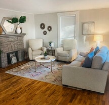 Building Photo - 222 Columbus Dr