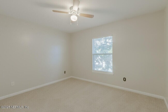 Building Photo - 8038 Welbeck Ln