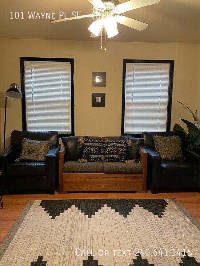 Building Photo - 101 Wayne Pl SE