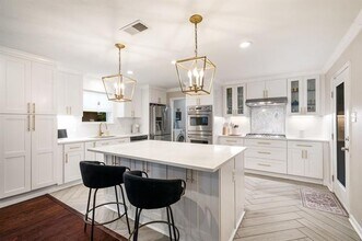 Building Photo - 2711 Alco Ave