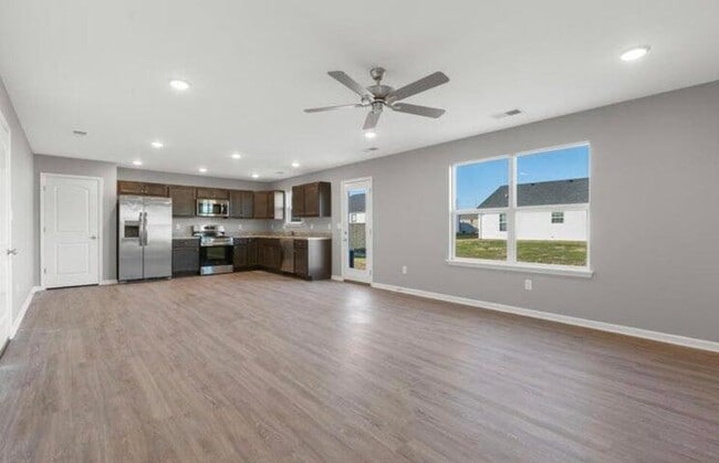 Building Photo - 8105 Driftwood Lp