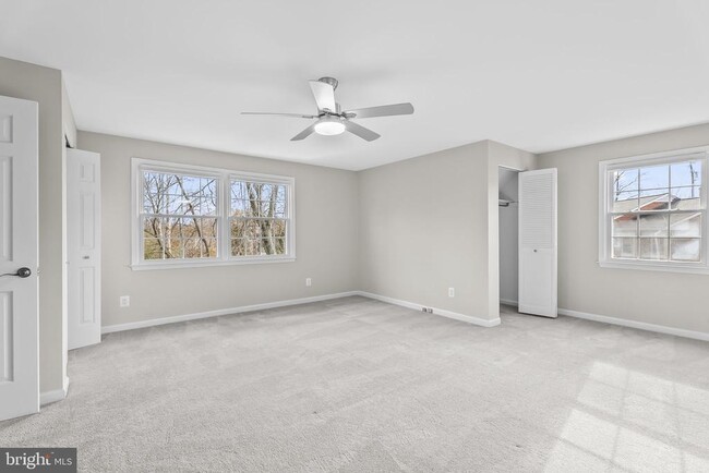 Building Photo - 6321 Higham Dr