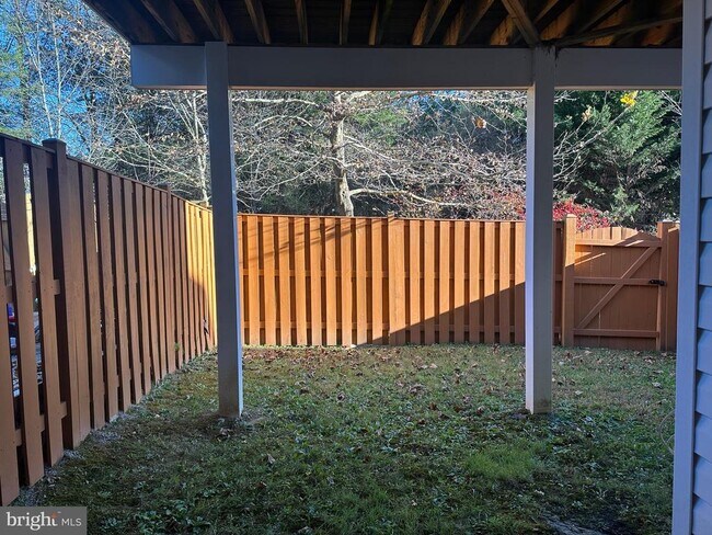 Building Photo - 25146 Harpenden Terrace