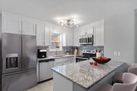 Building Photo - Gorgeous, Newly Renovated Townhome