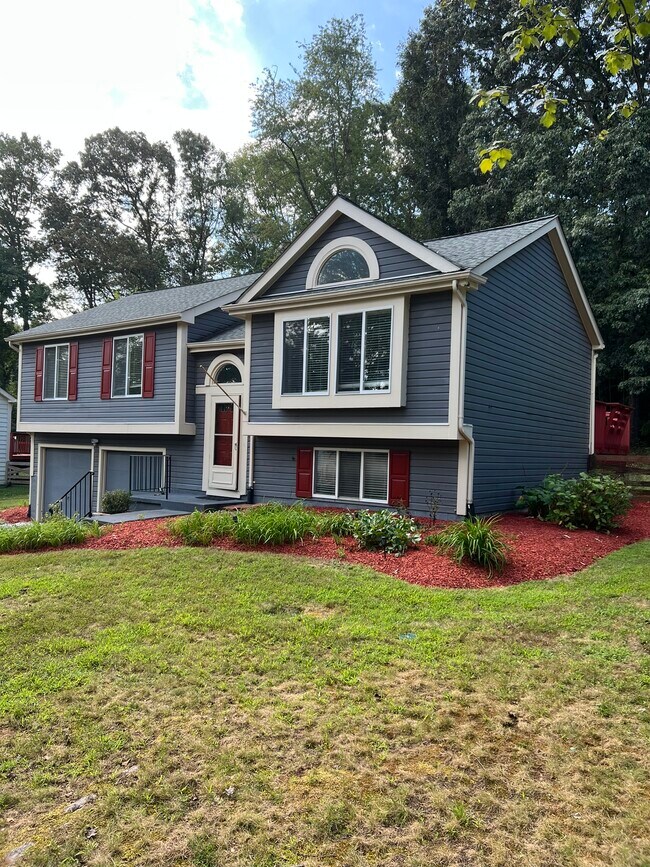 Building Photo - 13514 Steeplechase Dr