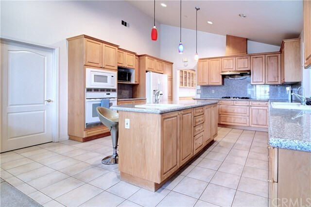 Building Photo - 429 W Woodruff Ave