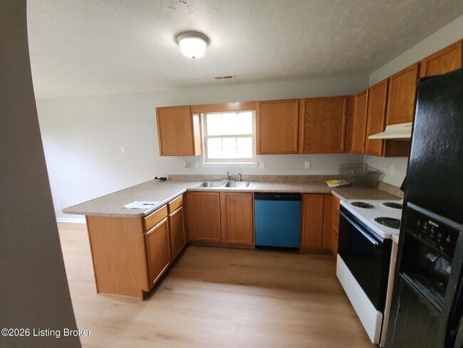 Building Photo - 405 Parker Pl