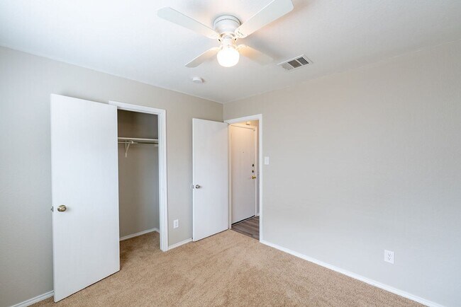 Building Photo - 20309 Dark Tree Cove