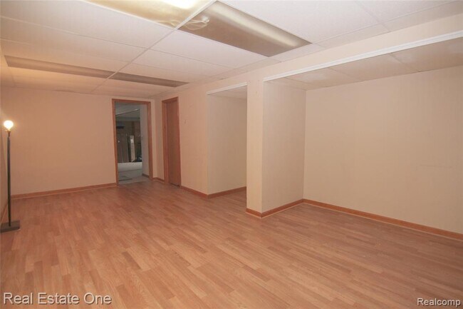 Building Photo - 31119 Country Bluff
