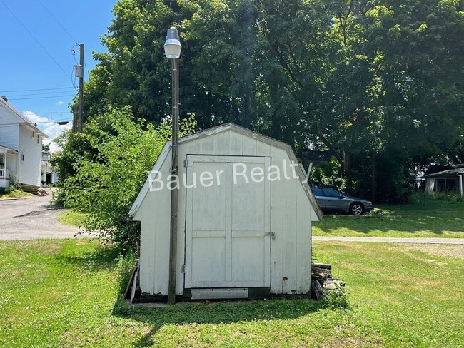 Building Photo - Two Story Home