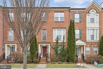 Building Photo - 8915 Amelung St