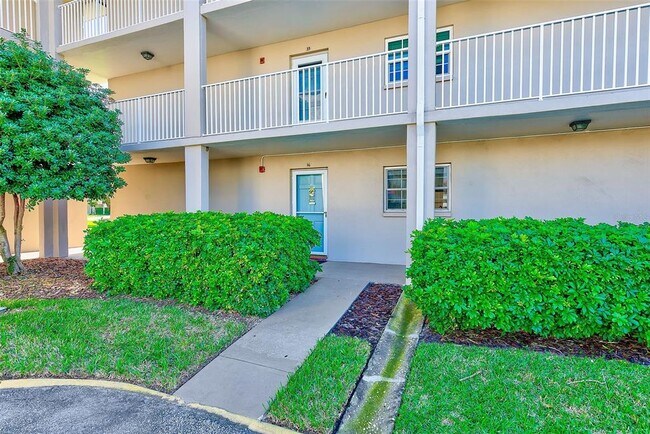 Building Photo - 10215 Regal Dr