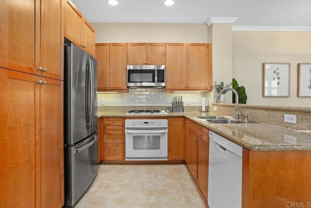 Building Photo - 12737 Savannah Creek Dr