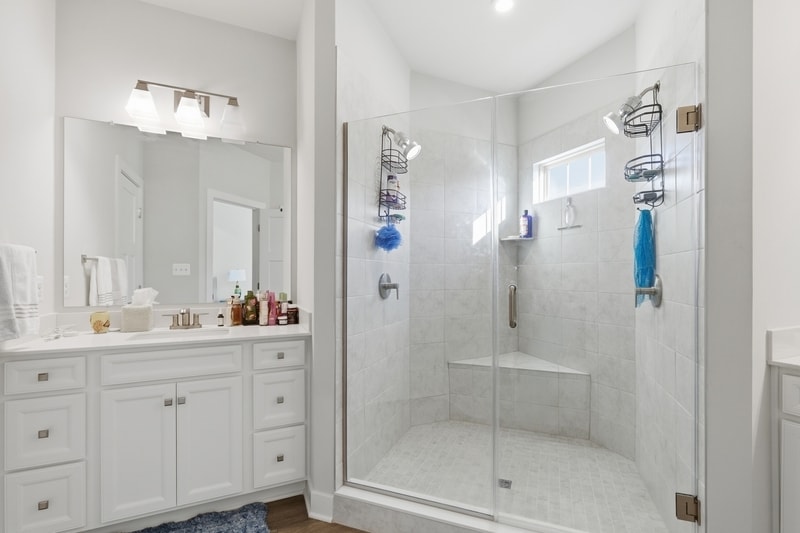 Building Photo - 2528 -B Verona Pl