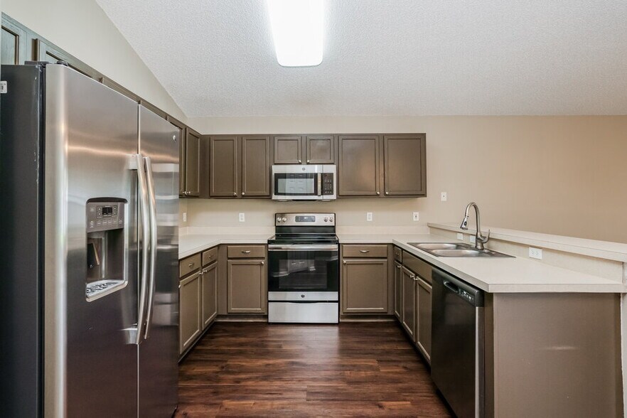 Building Photo - 2342 Cerberus Dr