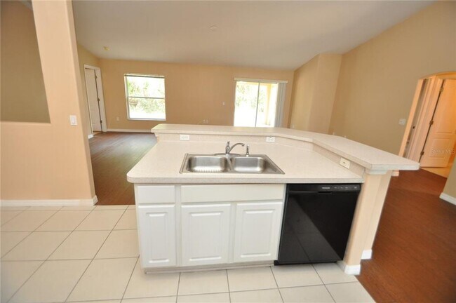 Building Photo - 65 Rolling Fern Dr