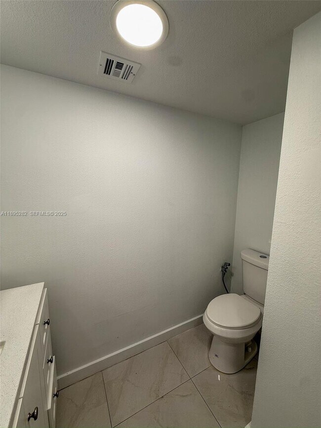 Building Photo - 7051 Environ Blvd